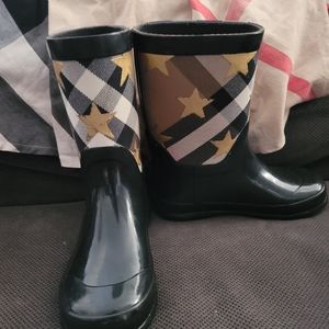 Authentic Burberry rainboots size 27
